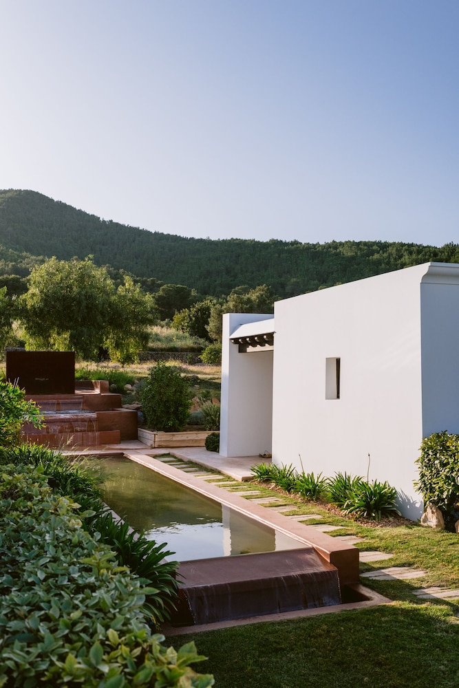 Casa Maca Hotel — Hotel building in Ibiza Town, Balearic Islands