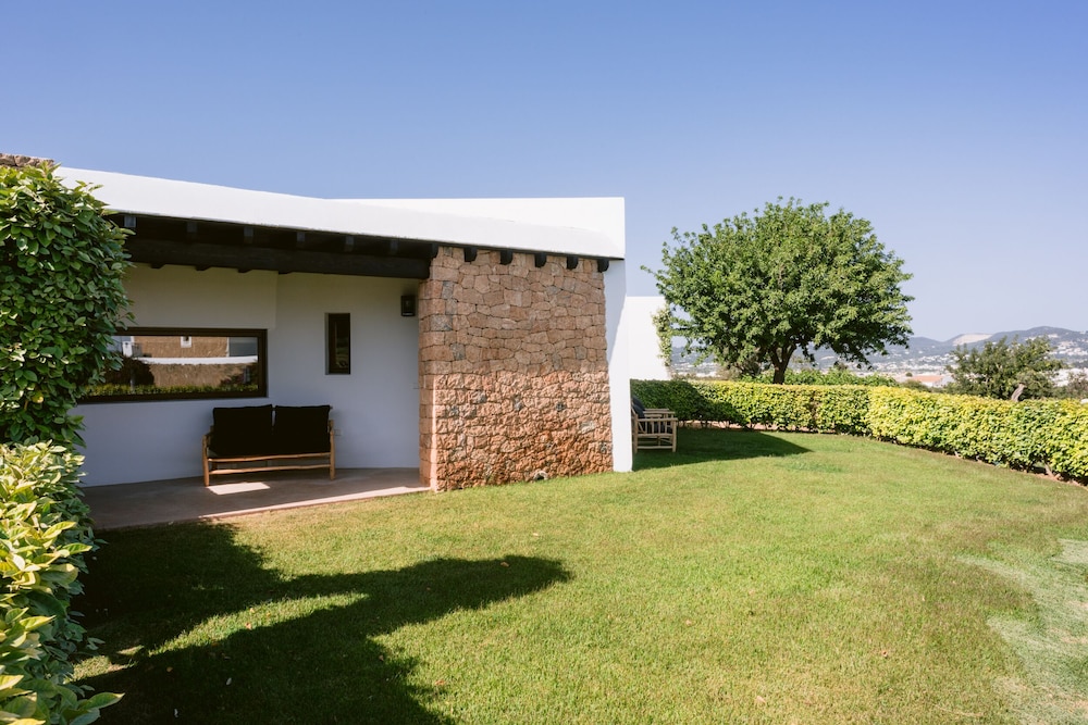 Casa Maca Hotel — Hotel building in Ibiza Town, Balearic Islands