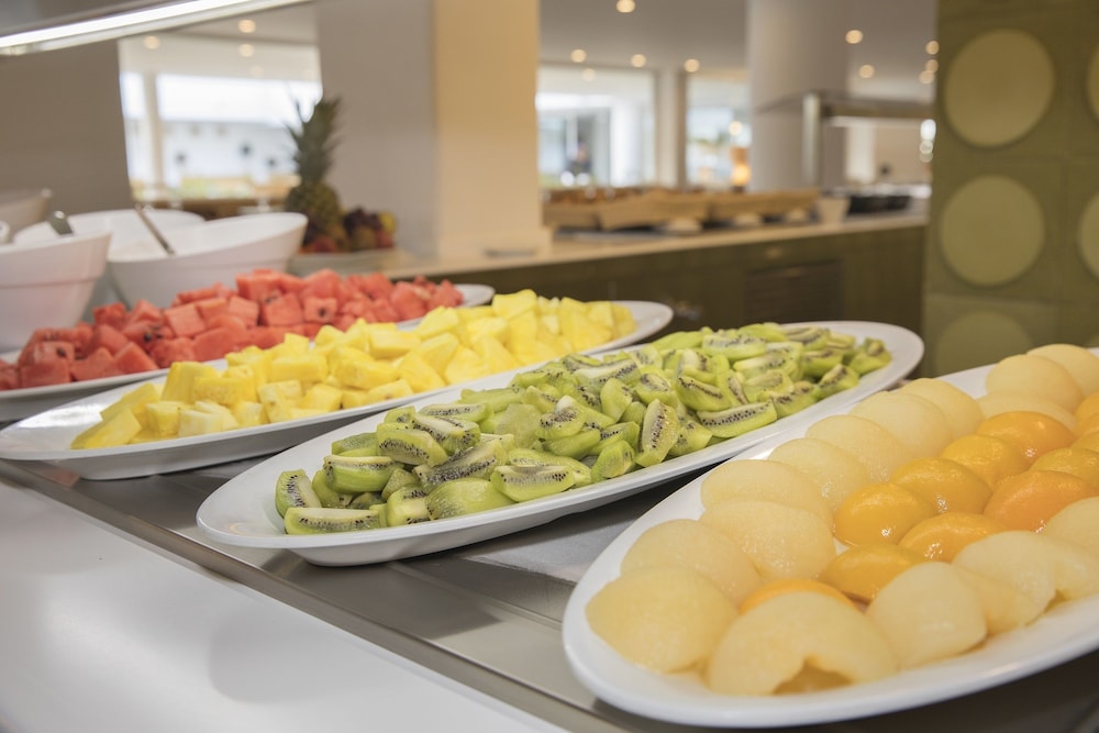 HM Martinique Aparthotel — Restaurant & bars in Magaluf, Balearic Islands
