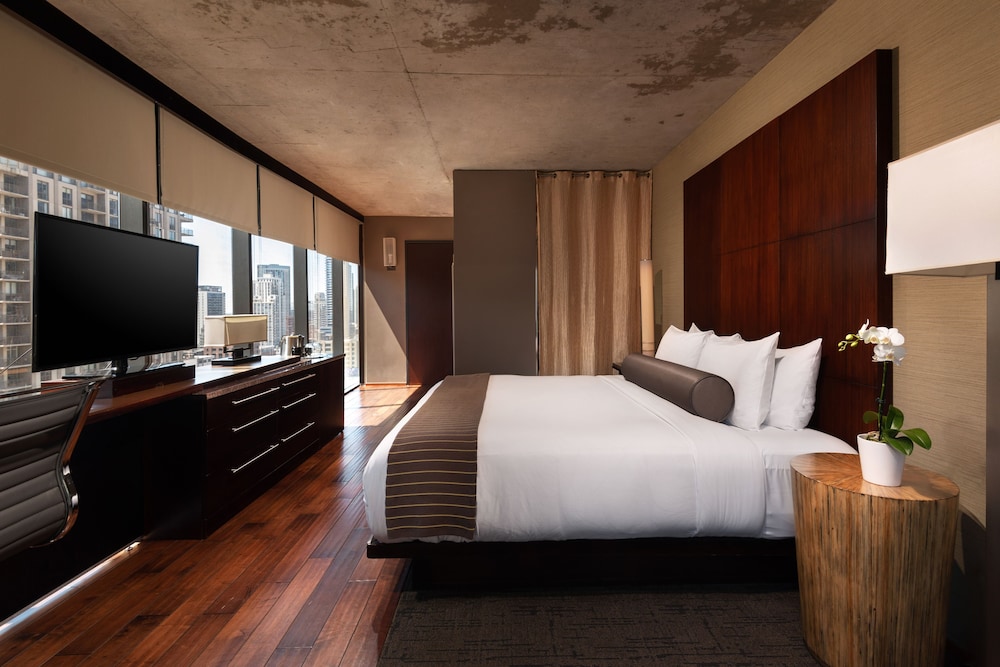 Eurostars Magnificent Mile — Hotel rooms in Chicago, Illinois