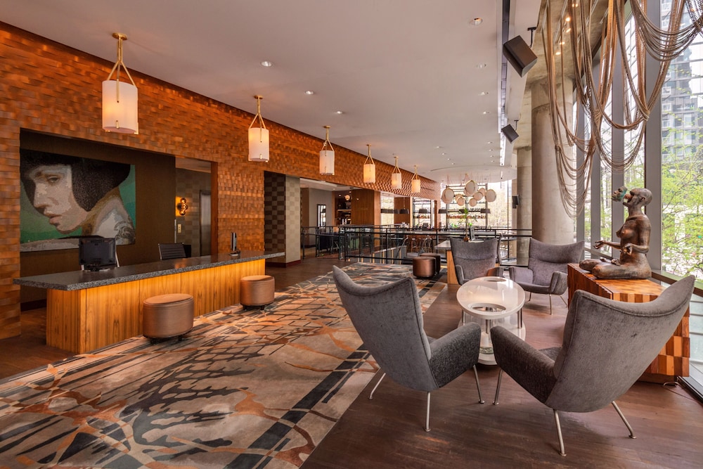Eurostars Magnificent Mile — Restaurant & bars in Chicago, Illinois