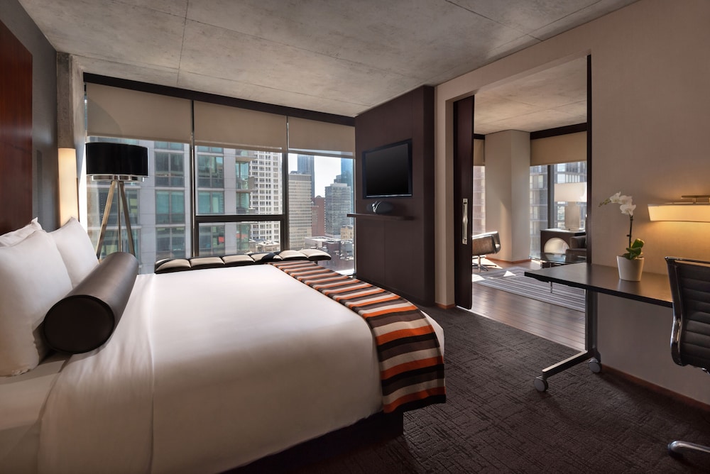 Eurostars Magnificent Mile — Hotel rooms in Chicago, Illinois