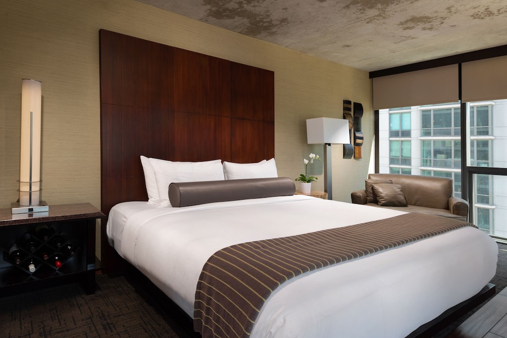 Eurostars Magnificent Mile — Hotel rooms in Chicago, Illinois