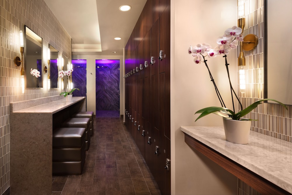 Eurostars Magnificent Mile — Spa in Chicago, Illinois