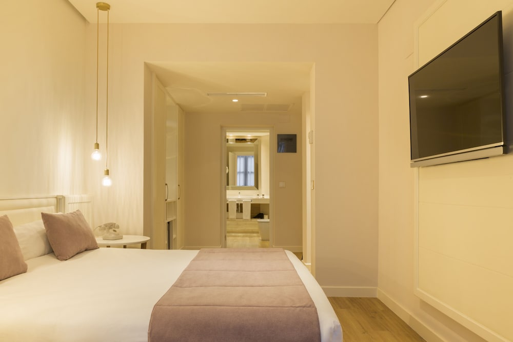 Icon BCN — Hotel rooms in Barcelona, Catalonia