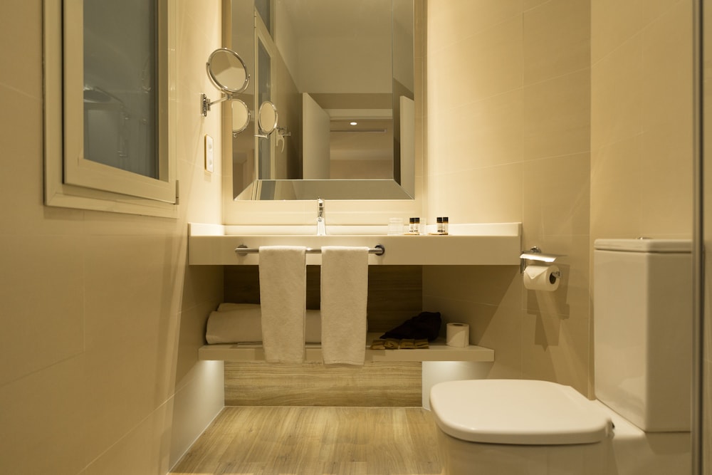 Icon BCN — Hotel rooms in Barcelona, Catalonia