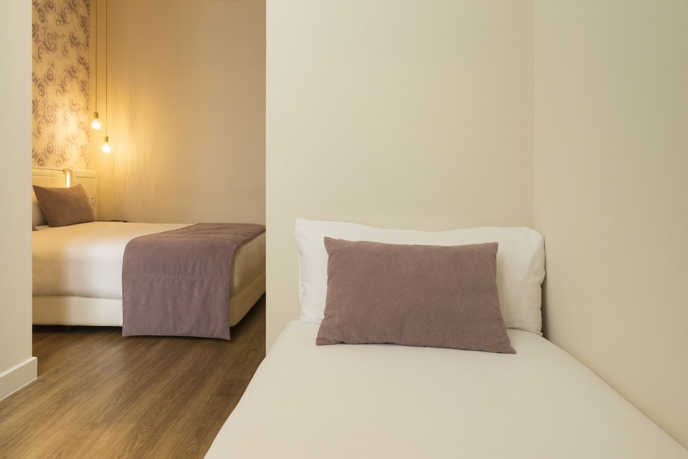 Icon BCN — Hotel rooms in Barcelona, Catalonia