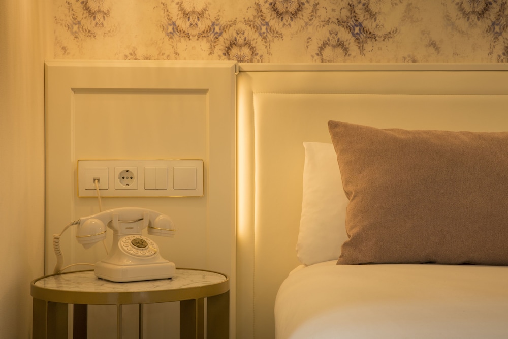 Icon BCN — Hotel rooms in Barcelona, Catalonia