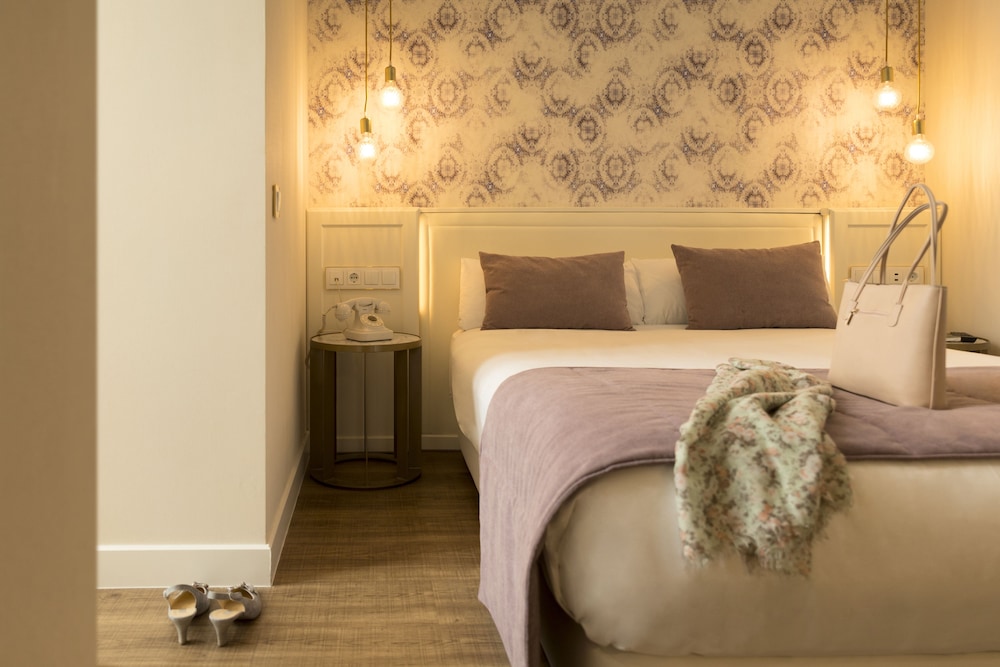 Icon BCN — Hotel rooms in Barcelona, Catalonia