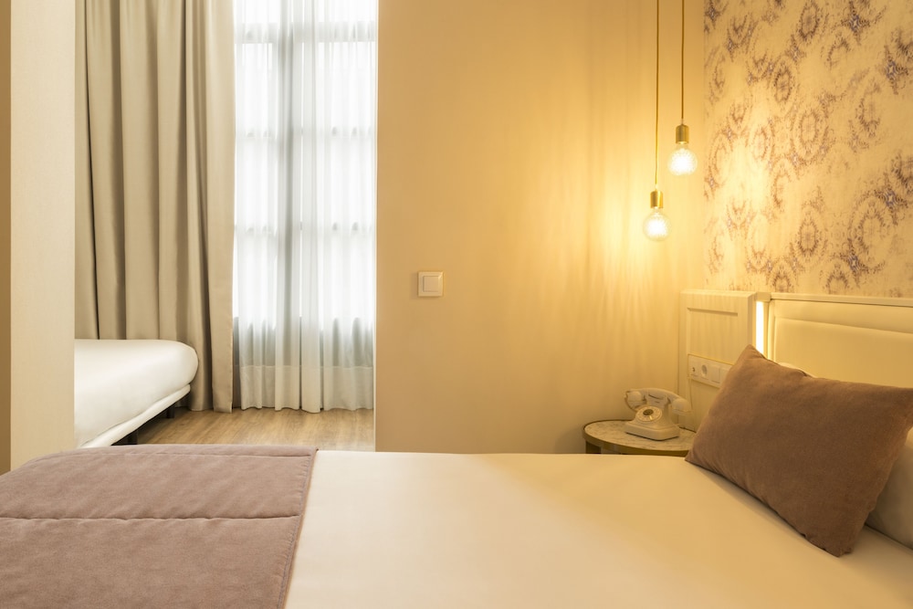 Icon BCN — Hotel rooms in Barcelona, Catalonia
