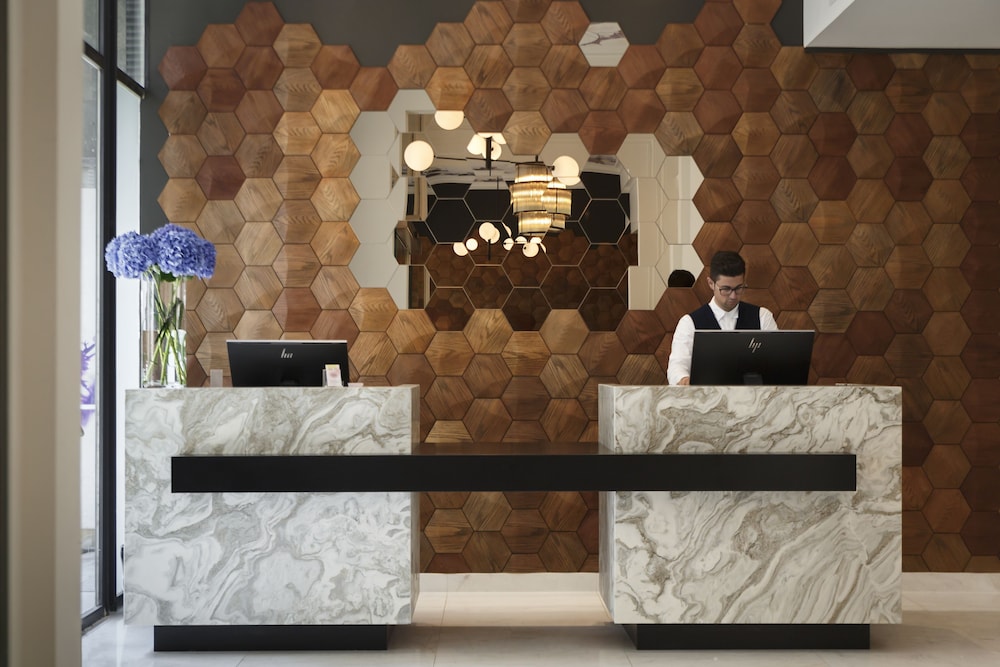 Icon BCN — Hotel building in Barcelona, Catalonia