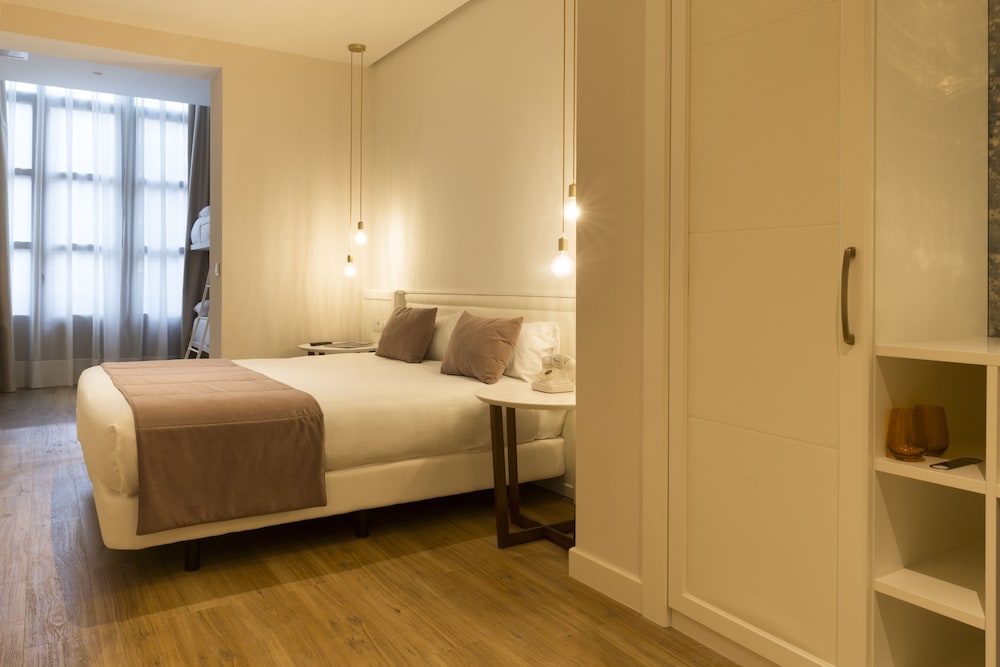 Icon BCN — Hotel rooms in Barcelona, Catalonia