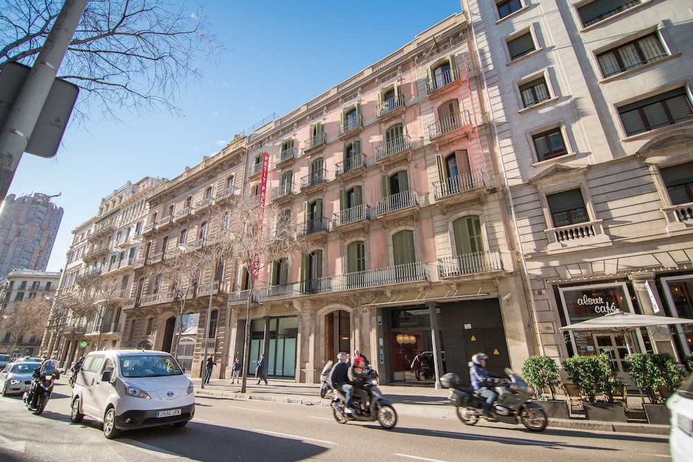 Icon BCN — Hotel building in Barcelona, Catalonia