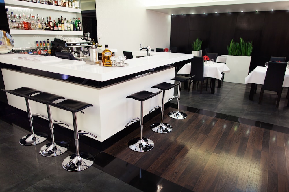 Queen Boutique Hotel — Restaurant & bars in Krakow, Lesser Poland