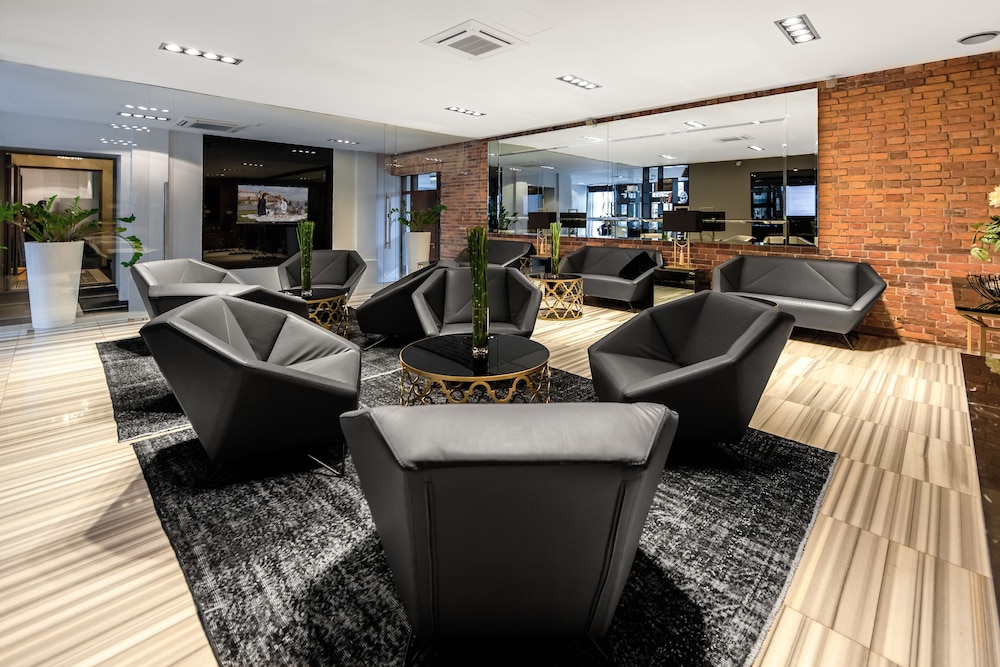 Queen Boutique Hotel — Restaurant & bars in Krakow, Lesser Poland
