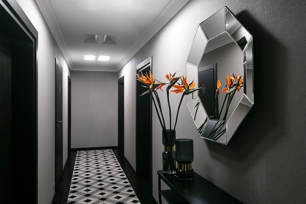 Queen Boutique Hotel — Hotel rooms in Krakow, Lesser Poland
