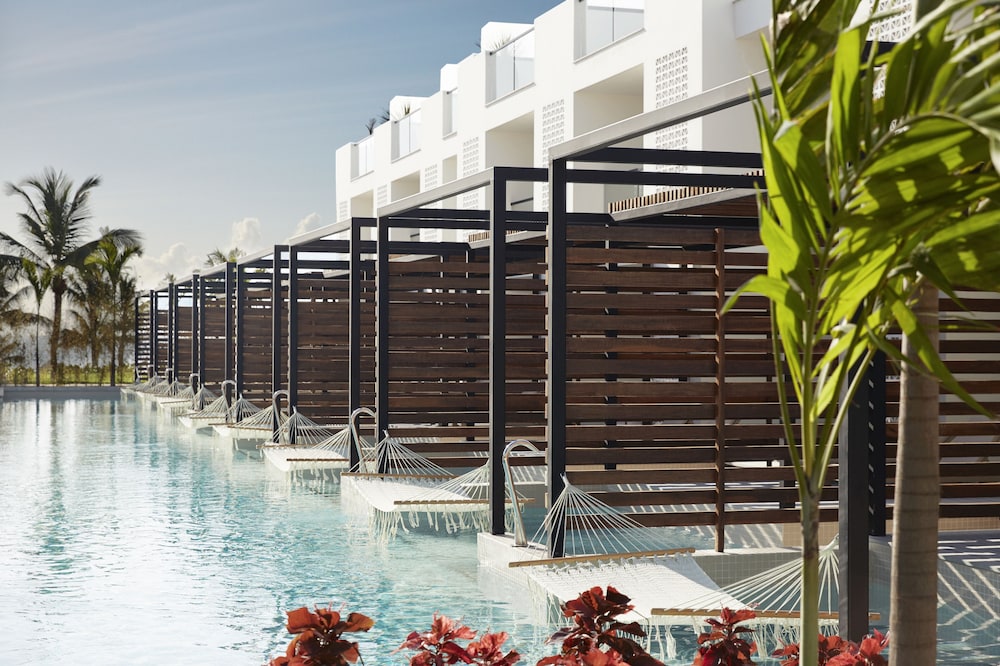 Finest Playa Mujeres by The Excellence Collection - All Inclusive — Swimming pool in Playa Mujeres, Quintana Roo