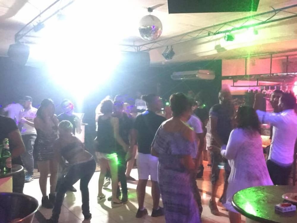 Diar Yassine — Restaurant & bars in Midoun, Medenine