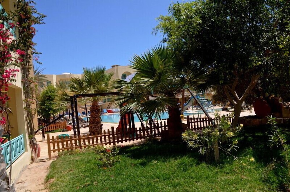 Diar Yassine — Attractions for children in Midoun, Medenine