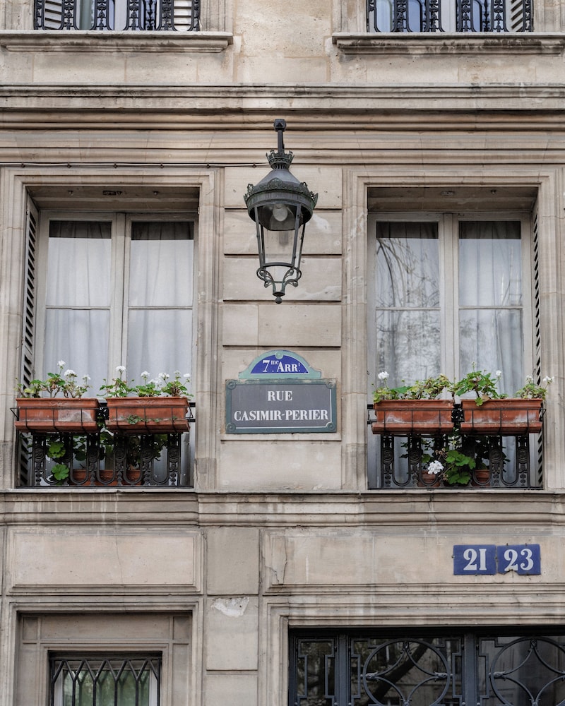 Hôtel Bourgogne & Montana - zdjęcie 2