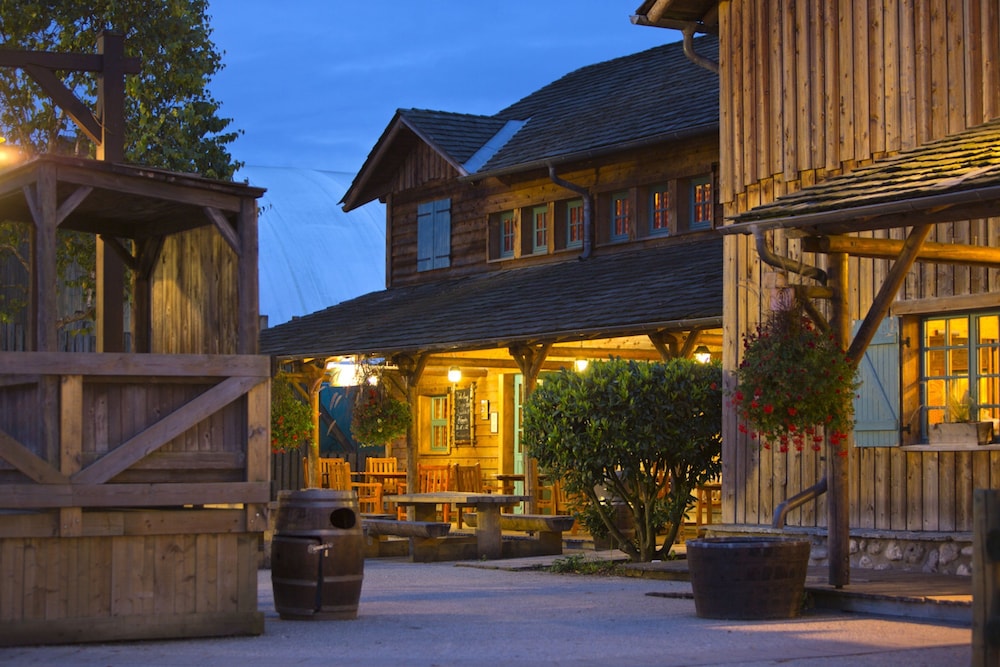 Disney Davy Crockett Ranch — Restaurant & bars in Disneyland Paris, Ile-de-France