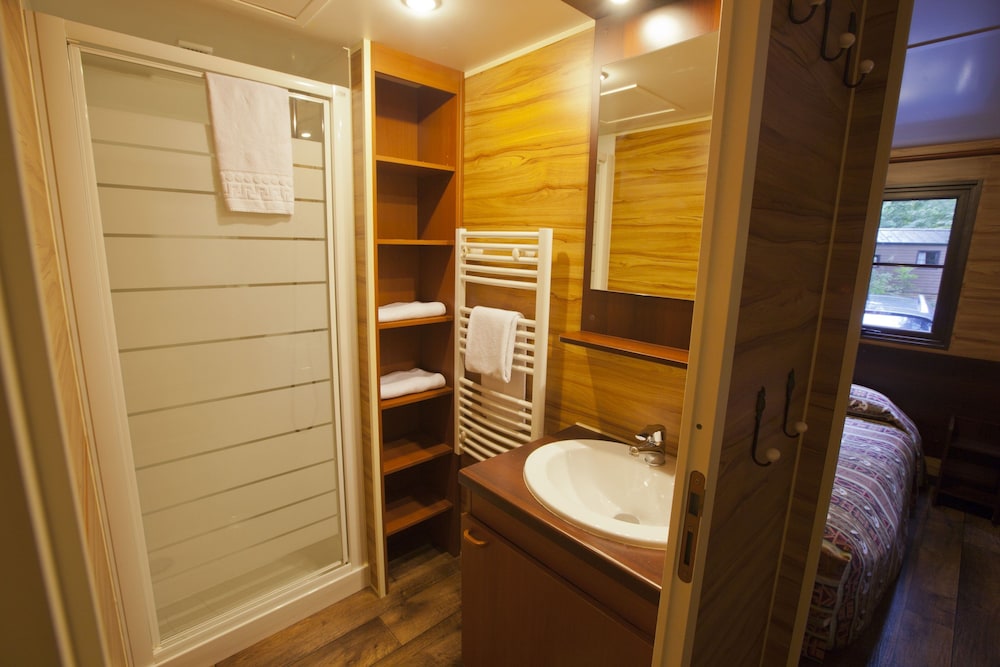 Disney Davy Crockett Ranch — Hotel rooms in Disneyland Paris, Ile-de-France