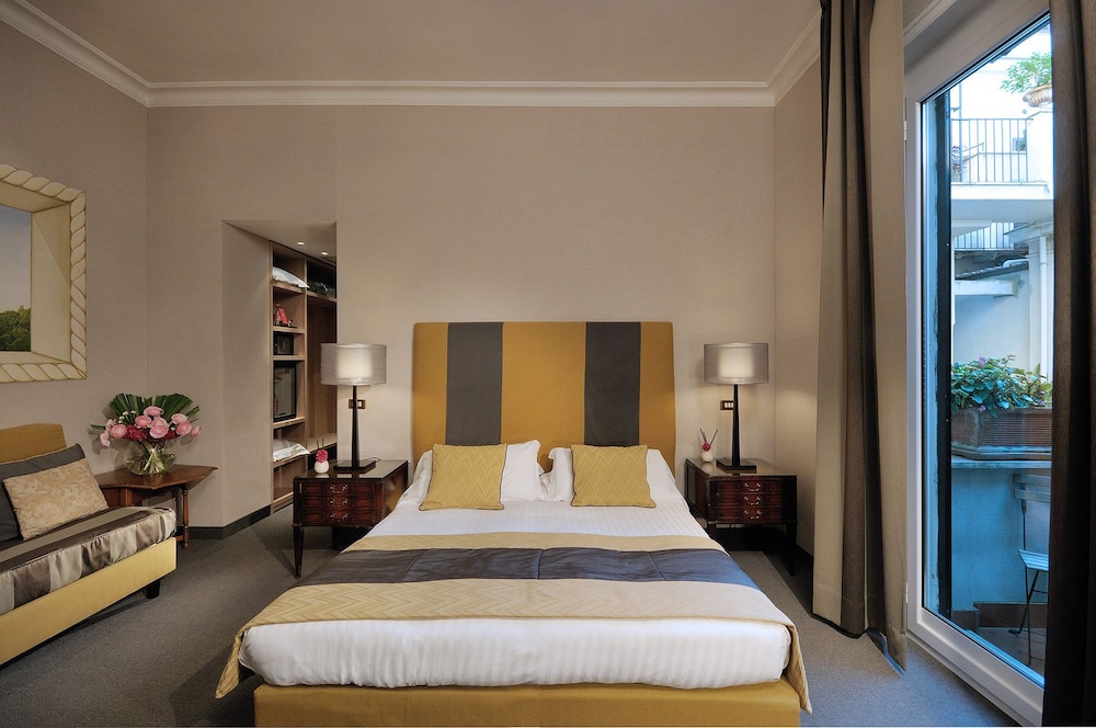 Hotel Alpi — Hotel rooms in Rome, Lazio