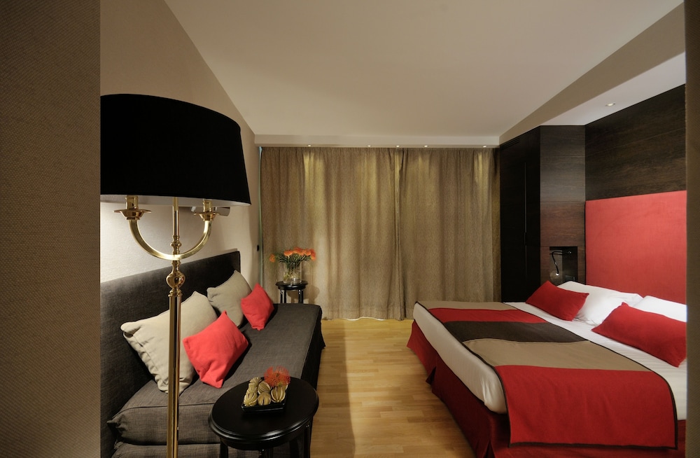 Hotel Alpi — Hotel rooms in Rome, Lazio