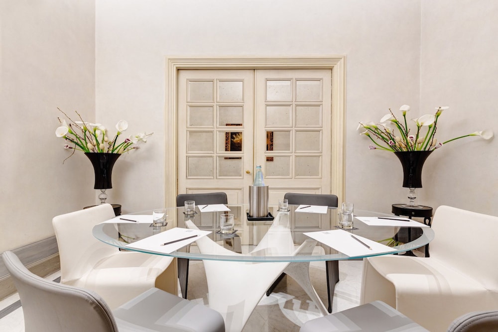 Hotel Alpi — Restaurant & bars in Rome, Lazio