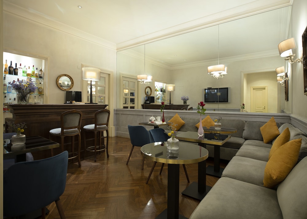 Hotel Alpi — Restaurant & bars in Rome, Lazio