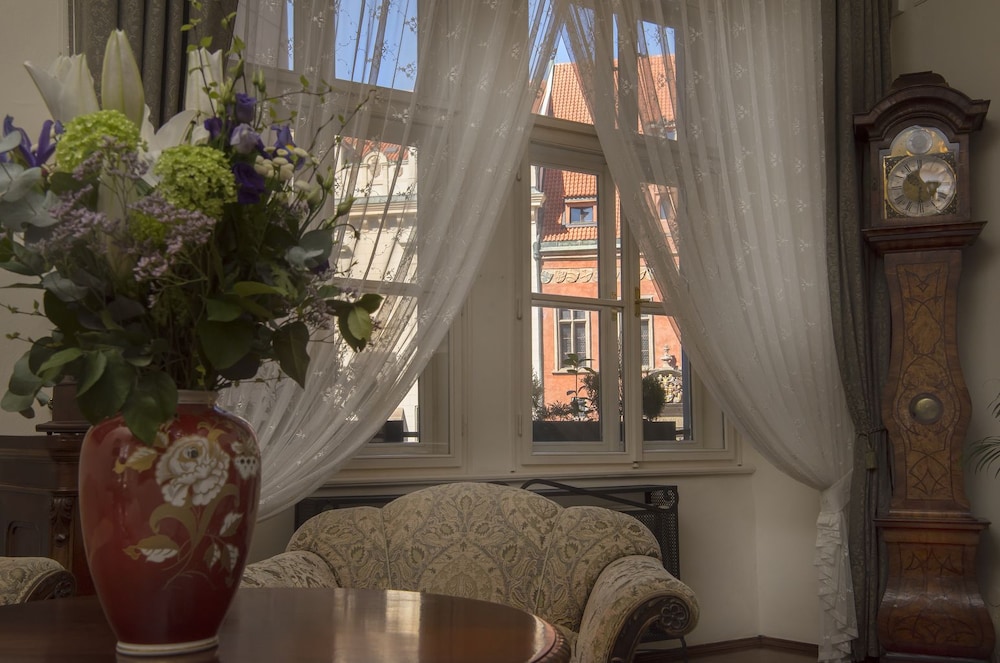 Grand Hotel Praha — Hotel rooms in Prague, Prague