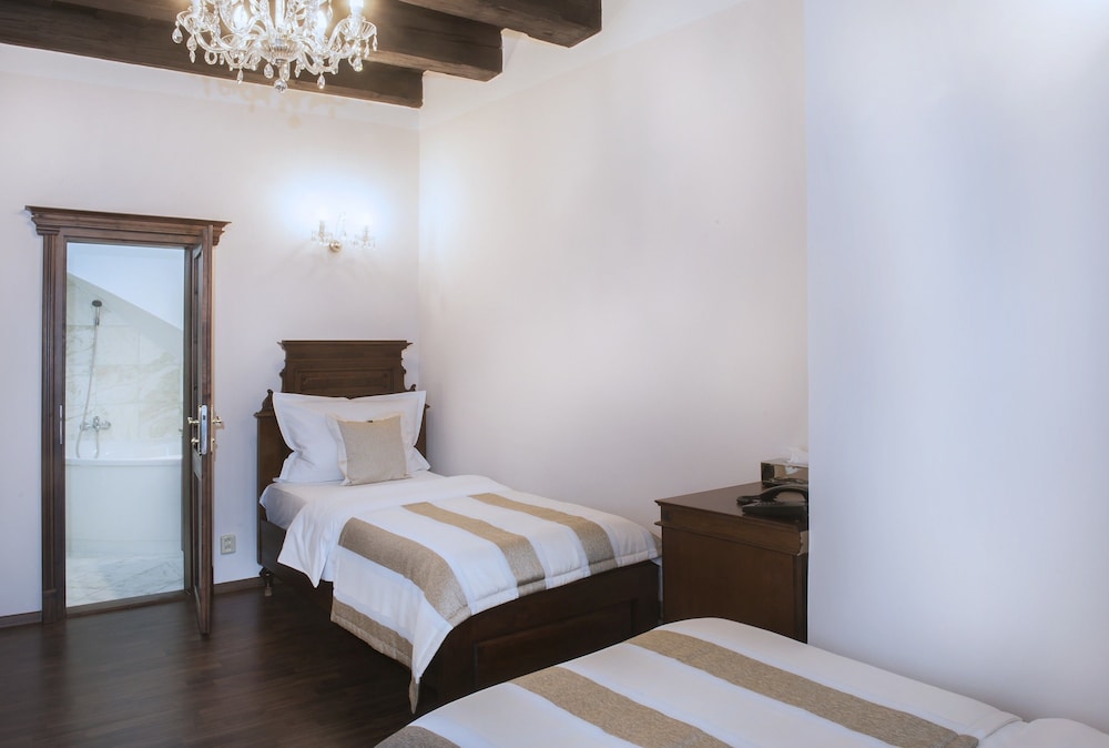 Grand Hotel Praha — Hotel rooms in Prague, Prague