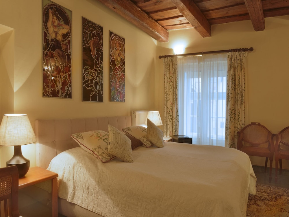 Grand Hotel Praha — Hotel rooms in Prague, Prague