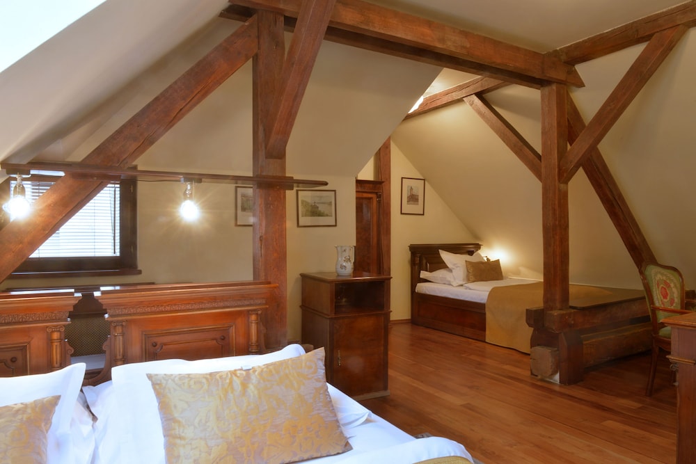 Grand Hotel Praha — Hotel rooms in Prague, Prague