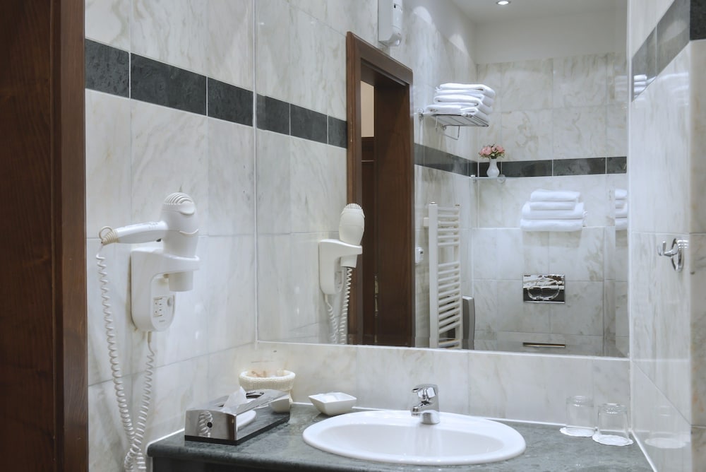 Grand Hotel Praha — Hotel rooms in Prague, Prague