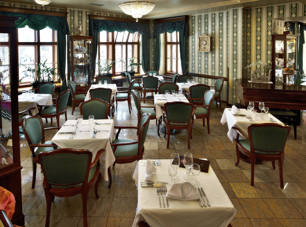 Grand Hotel Praha — Restaurant & bars in Prague, Prague