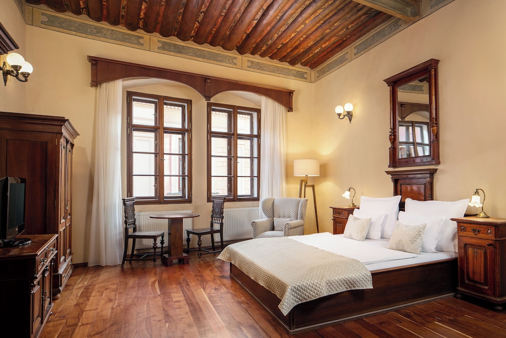 Grand Hotel Praha — Hotel rooms in Prague, Prague