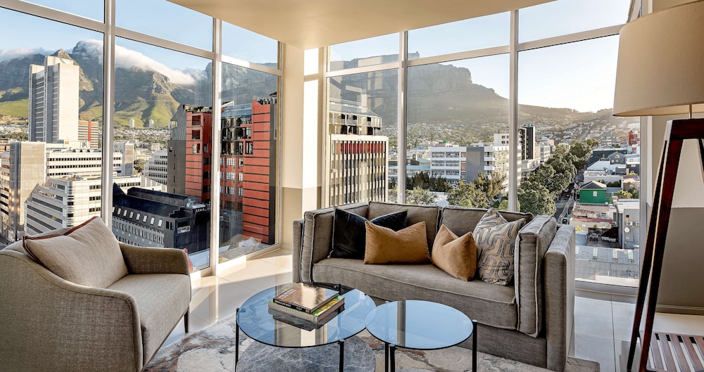 Hyatt Regency Cape Town — Hotel rooms in Cape Town, Western Cape