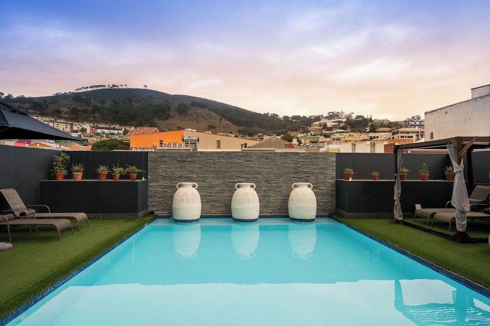 Hyatt Regency Cape Town — Swimming pool in Cape Town, Western Cape
