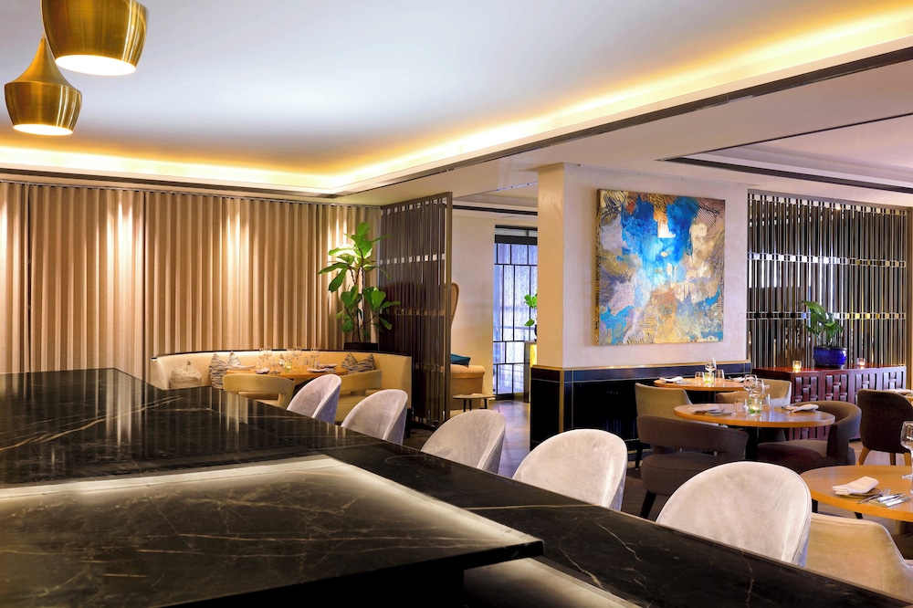 Hyatt Regency Cape Town — Restaurant & bars in Cape Town, Western Cape