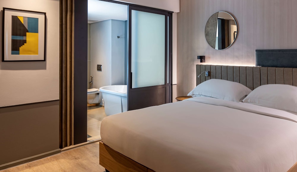 Hyatt Regency Cape Town — Hotel rooms in Cape Town, Western Cape