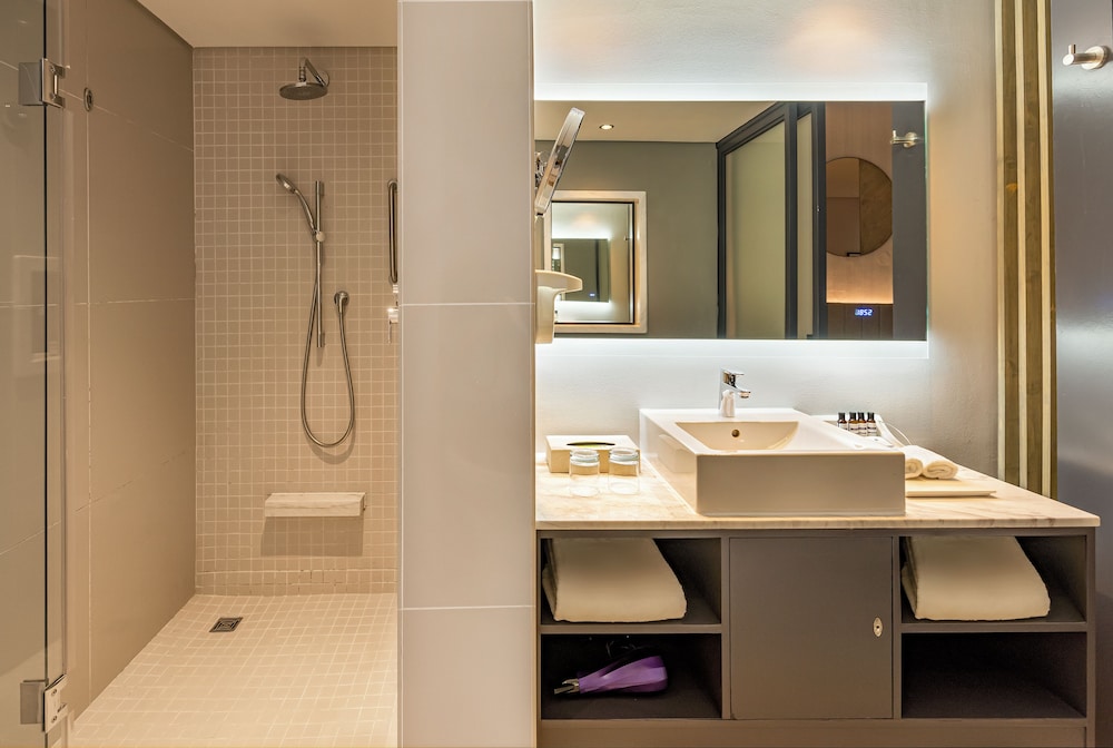 Hyatt Regency Cape Town — Hotel rooms in Cape Town, Western Cape