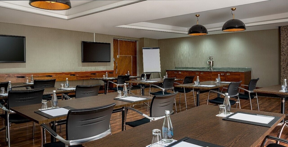 Hyatt Regency Cape Town — Hotel building in Cape Town, Western Cape