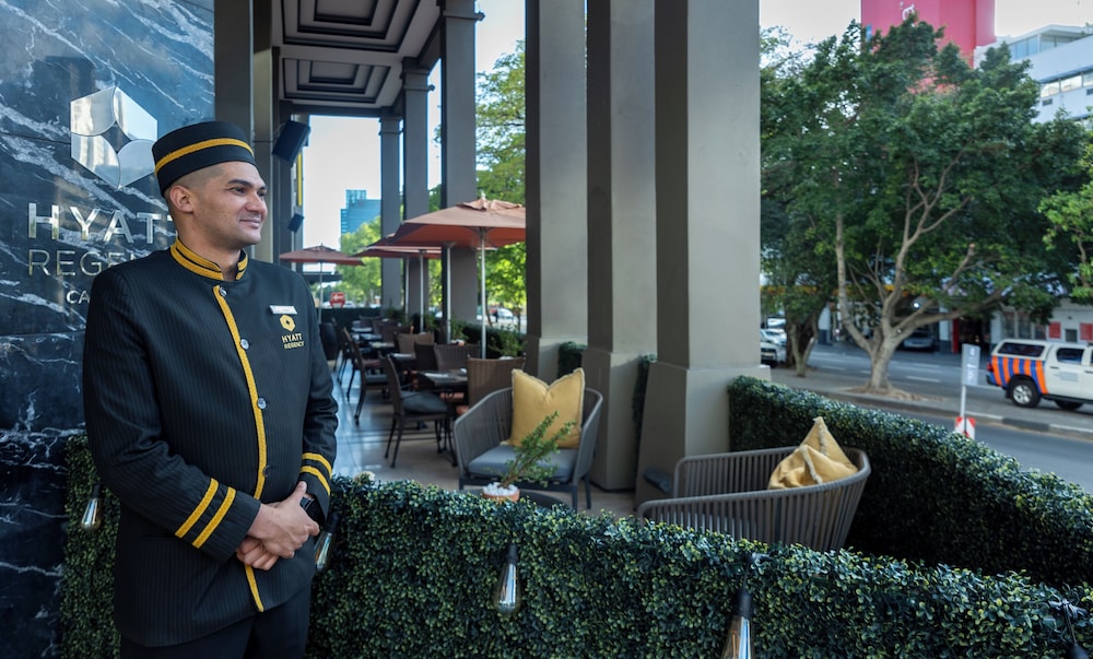 Hyatt Regency Cape Town — Restaurant & bars in Cape Town, Western Cape
