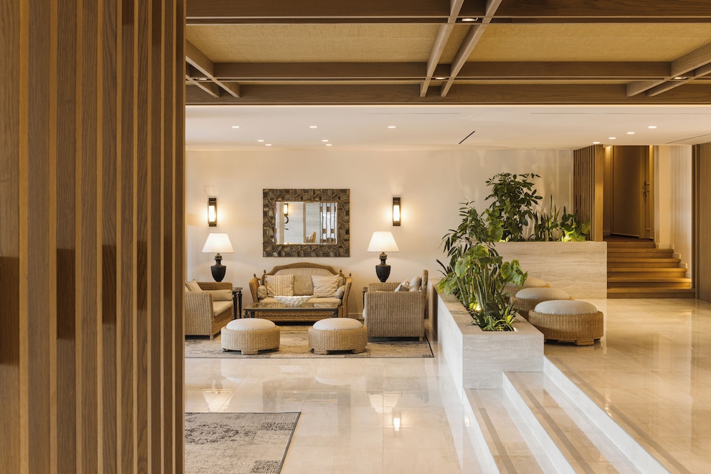 Divani Corfu Palace — Hotel building in Corfu Town, Ionian Islands