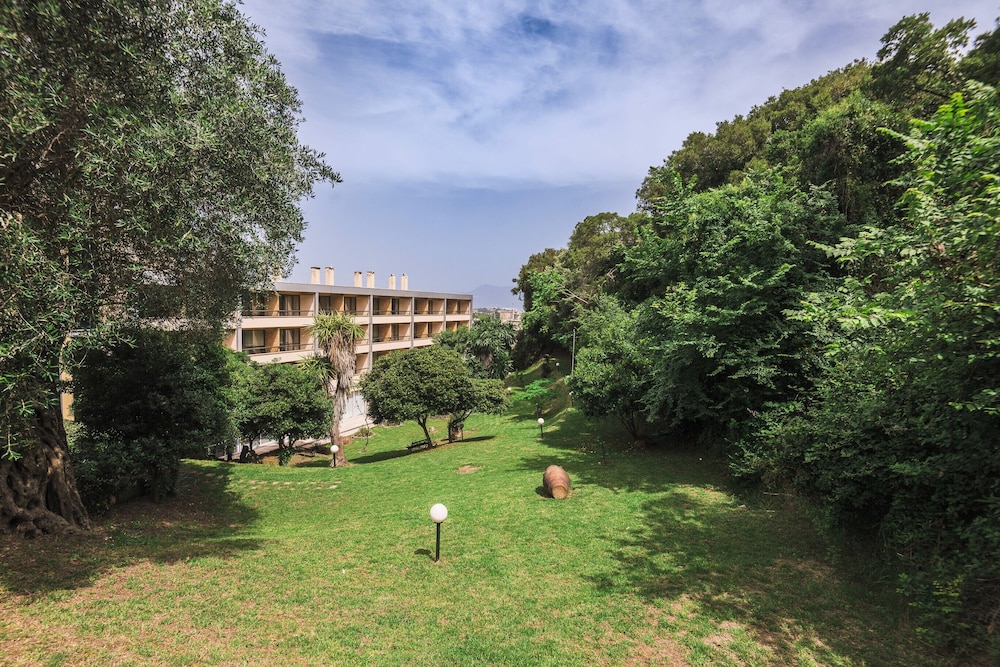 Divani Corfu Palace — Hotel building in Corfu Town, Ionian Islands