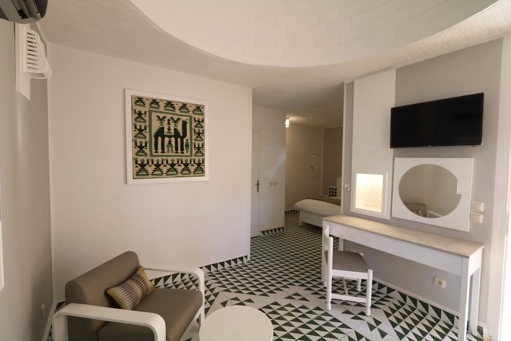 Shems Holiday Village & Aquapark — Hotel rooms in Skanes inc. Monastir, Monastir