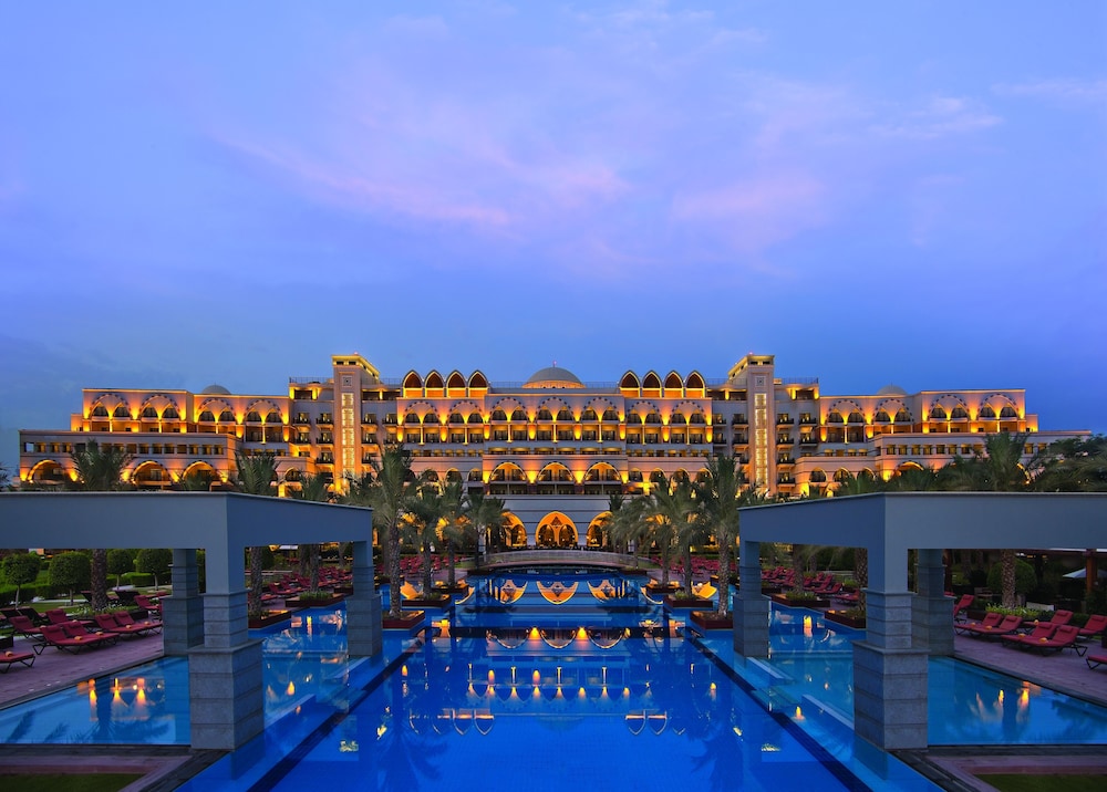 Jumeirah Zabeel Saray Dubai — Outdoor in Dubai