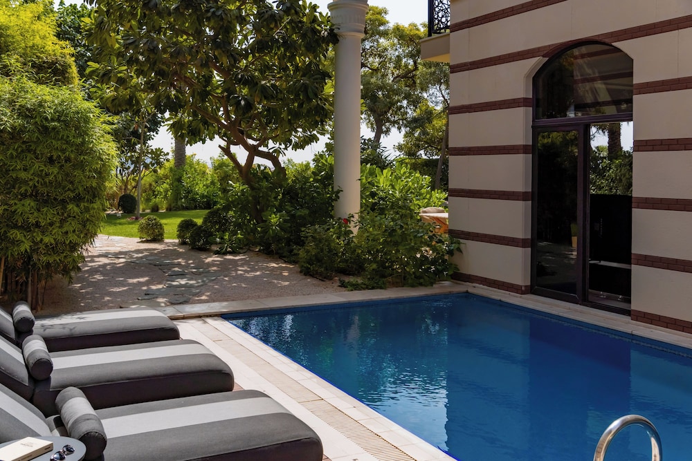 Jumeirah Zabeel Saray Dubai — Outdoor in Dubai