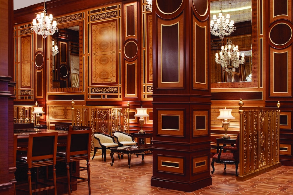 Jumeirah Zabeel Saray Dubai — Restaurant in Dubai